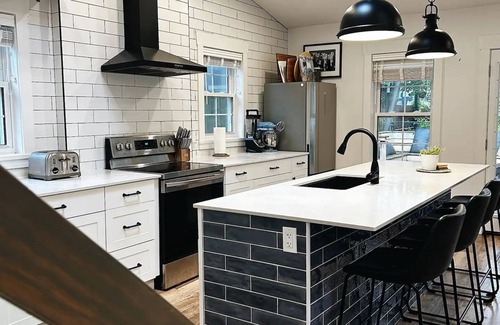 Crystal Beach Cottage | Charming Beach Cottage