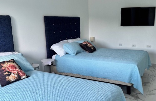 Porus Bed & Breakfast | Charming bed & breakfast with WiFi and AC in fabulous Clarendon Park