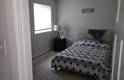 Smyrna Bed & Breakfast | Charming bed & breakfast in Smyrna with AC, WiFi. Enjoy