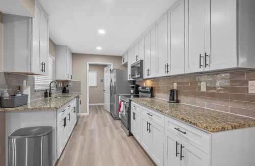 Bedford House | Charming Bedford 4BR Gameroom