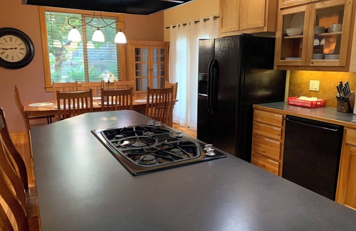 Boyd Acres House | Charming Bend Family Home 10 Minutes from Downtown