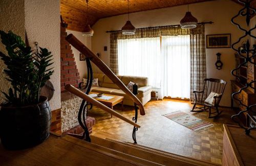 Bled House | Charming Bled Getaway - Big Garden, BBQ & Bikes