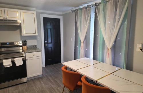 Manchester House | Charming Brand New & Fully Furnished 2-bedroom house in amazing Manchester