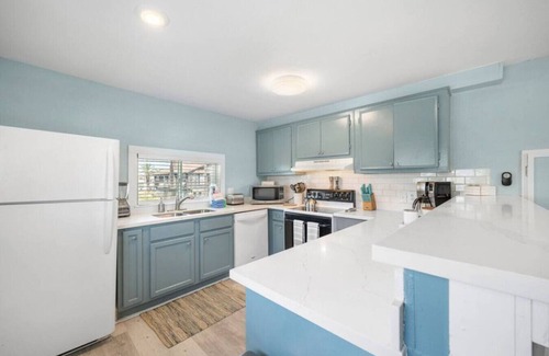 Jamaica Beach House | Charming Bungalow Near Ocean with Spacious Yard
