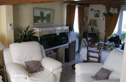 Cousances-les-Forges Bed & Breakfast | Charming Chalet with Fireplace - Pets Allowed