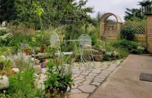 Llandwrog House | Charming Cabin Near Snowdonia National Park