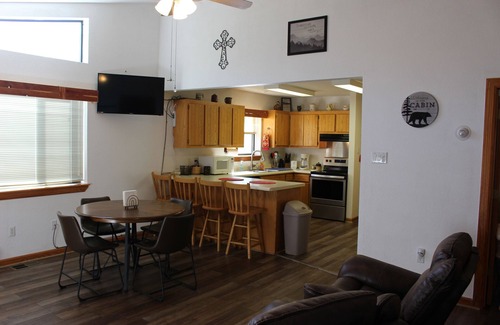 Cloudcroft Cabin | Charming Cabin with Mountain Views on 2 acres