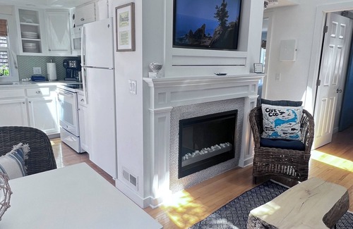 Dennis Port Cottage | Charming Cape Escape: Steps to the Beach, Large Deck, 2 Bikes & Outdoor Shower!