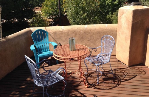 Historic Eastside House | Charming Casita Establo in Historic Eastside Area