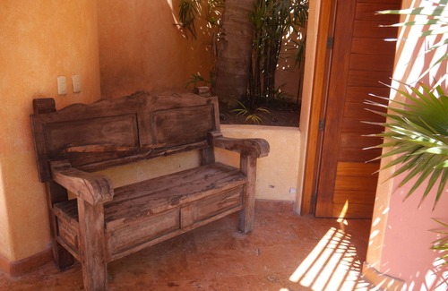 San Francisco Cottage | Charming Casita right by the jungle and one block to the beach