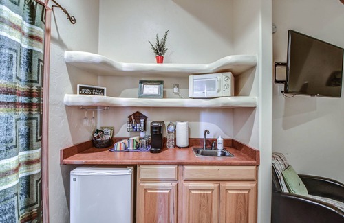 Casa Grande House | Charming Casita with private entrance and porch
