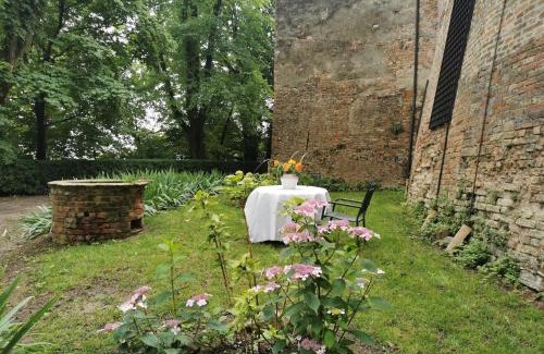 Robella House | Charming Castle Stay, Robella