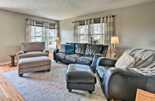 Cave City House | Charming Cave City Vacation Rental with Fire Pit!