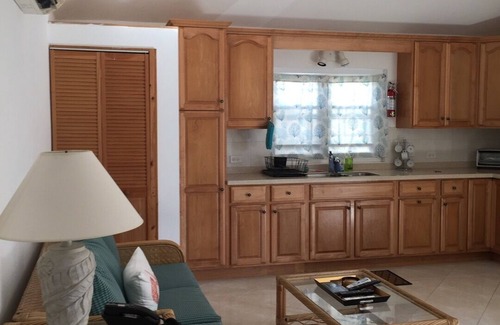 Devonshire Apartment | Charming Central 1-Bedroom Apartment Close To City Of Hamilton