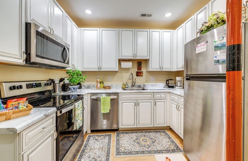 Charlottesville House | Charming Charlottesville Apt w/Outdoor Space!