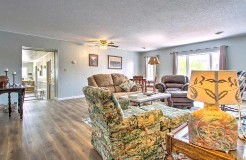 Bynum Apartment | Charming Choteau Apartment Central Location!
