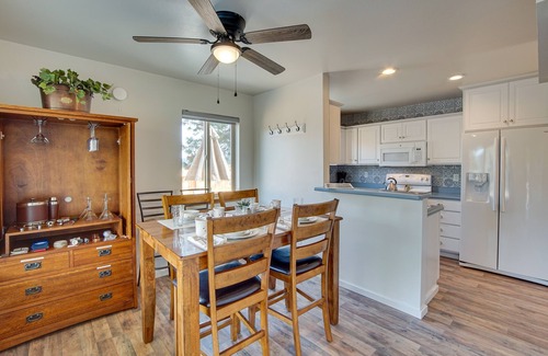 Cle Elum House | Charming Cle Elum Home w/Patio: 5 Mi to Dtwn!