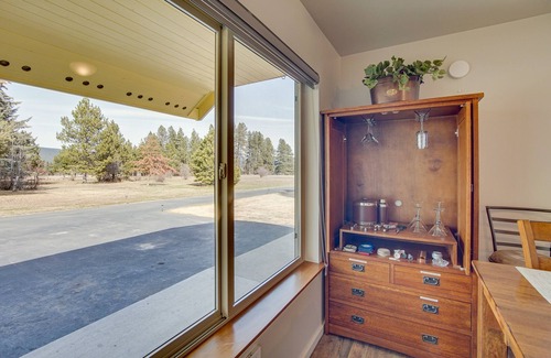 Cle Elum House | Charming Cle Elum Home w/Patio: 5 Mi to Dtwn!