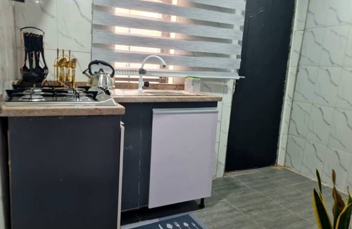 Somolu Apartment | Charming Coastal Chic 1-bedroom apartment with WiFi, AC in Lagos