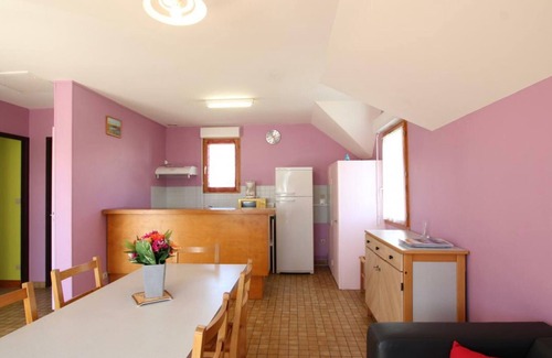 Surtainville Cottage | Charming Coastal Home, WiFi, Pet Friendly, Private Courtyard, 200m from Sea