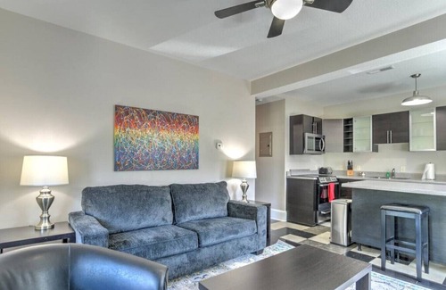 Asheville Condo | Charming Condo over City Bakery