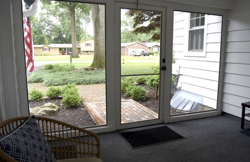 Warren House | Charming, convenient 4BR in the Heart of Howland.