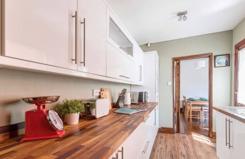 Bramcote House | Charming & Cosy Home | Free Wi-Fi & Great Location