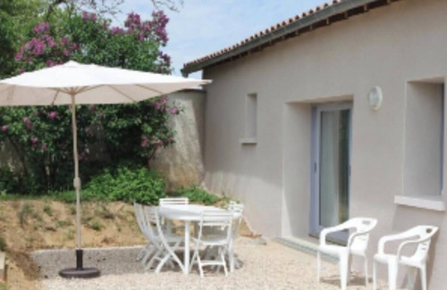 Civrieux House | Charming cottage adjoining the large gîte, ideal for a family.