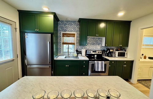 King Cottage | Charming Cottage conveniently located in Waupaca
