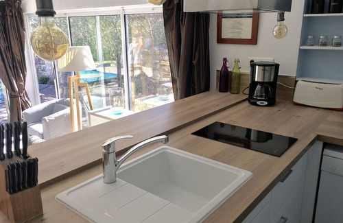 Gordes House | Charming cottage Gordes, private pool, very quiet, views, New 2025: Optics fiber