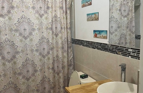George Town Cottage | Charming cottage in Exuma for a relaxing getaway. Come and enjoy Hideaway Cove