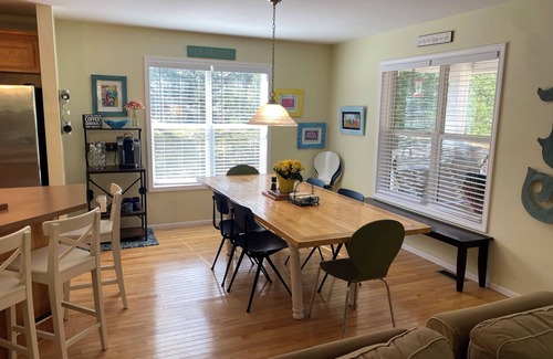 Shelby Cottage | Charming Cottage Luckyville with access to Lake Michigan