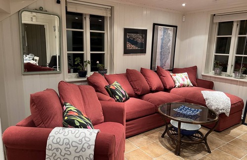 Fiskebackskil House | Charming cottage with patio