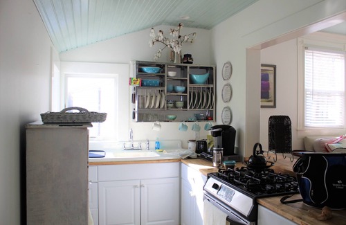 Onancock Cottage | Charming Cottage - Ultimate Relaxation Destination