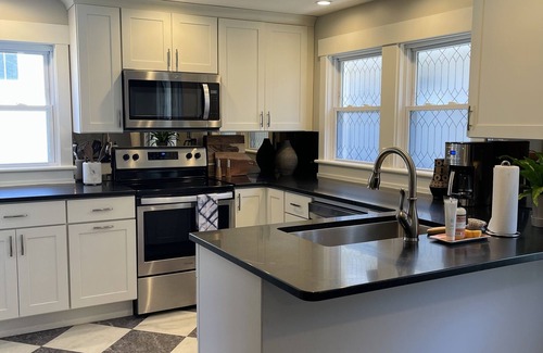 Black Mountain Cottage | Charming cottage minutes from downtown Black Mountain!