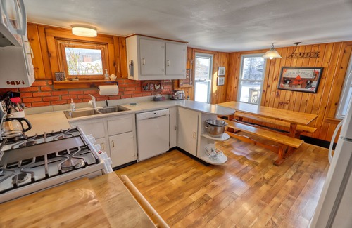Little Valley Cottage | Charming cottage, great for families, pet-friendly