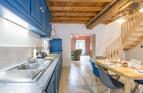 Sainte-Croix-Hague Cottage | Charming Cottage with Garden, Near the Beach, WiFi, and Family-Friendly Amenities