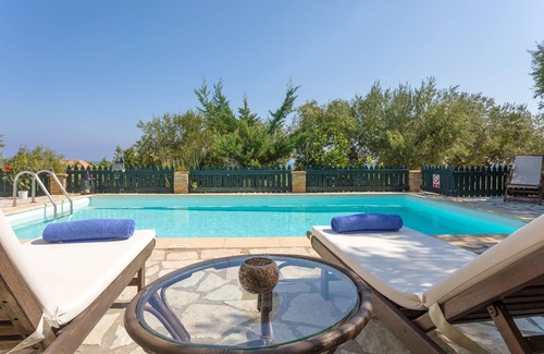 Askos Cottage | Charming Cottage with two bedrooms, Private Pool and beautiful sea views!