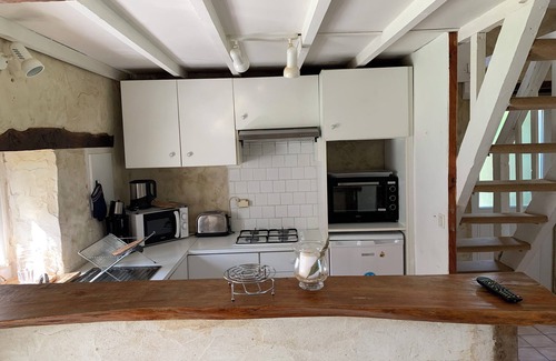 Tregon House | Charming country house with private garden 3 km from the beach