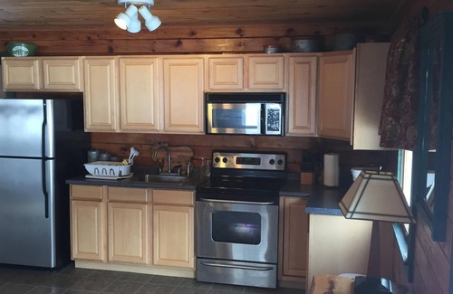 Lake Como Cottage | Charming Country Cottage Located On Cute Farm, Minutes From The Delaware River