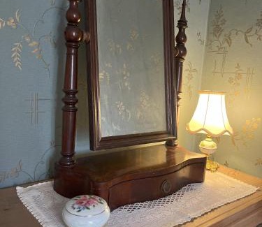Saffle House | Charming Country Cottage