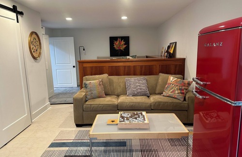 Kent Apartment | Charming Countryside Apartment in Kent: Perfectly Situated Near Schools