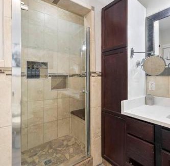 Windsor Apartment | Charming Cozy 2-Bedroom Retreat in South Windsor