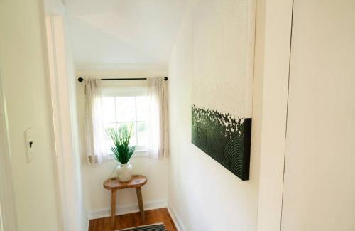 Eastside House | Charming & Cozy 3BR home mins to SU-ESF-Upstate-Le Moyne