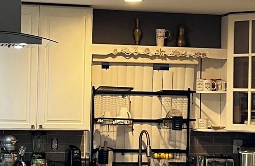 La Plata House | Charming, Cozy Chimney Suite Studio DC Area