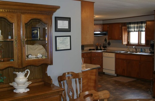 Wellsboro House | Charming, Cozy, & Conveniently Nestled in Historic Wellsboro, 2 BR, 1 Bath, WIFI