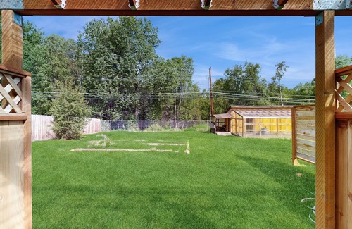 North Star House | Charming & Cozy Studio Retreat in the Heart of Anchorage