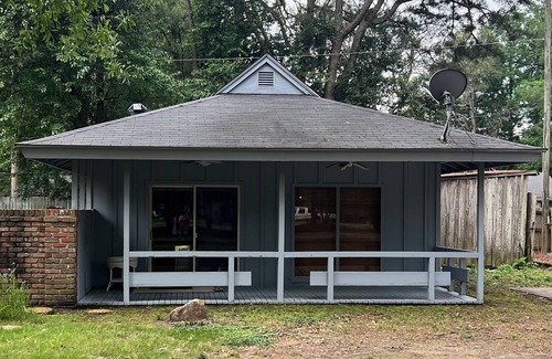 Greenville Cottage | Charming Delta cottage in serene, safe, pedestrian friendly neighborhood