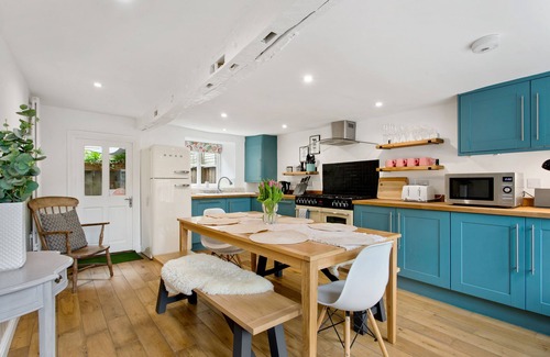 Tetbury Cottage | Charming dog friendly cottage in the Cotswolds - The Old House