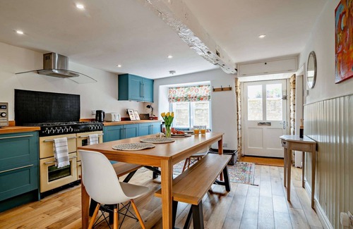 Tetbury Cottage | Charming dog friendly cottage in the Cotswolds - The Old House
